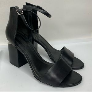 ALEXANDER WANG Sz 9/40 EU Black Leather Sandals